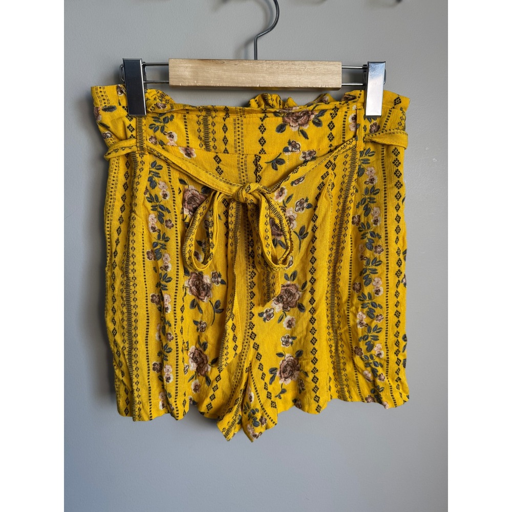 Love Tree Floral Paperbag Waist Shorts Yellow Boho Tie Front High Rise M Hippie